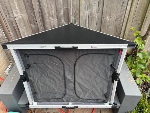 Opbouwbare campingkast Isabella, Caravans en Kamperen, Kampeermeubelen, Campingkast, Ophalen