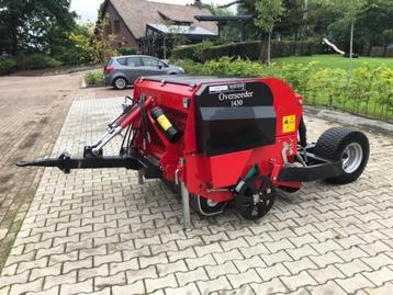 werktuigen sportvelden onderhoud beschikbaar voor biedingen