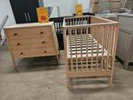 *SHOWMODEL* Leander Linea Oak ledikant + commode, Kinderen en Baby's, Ophalen, Zo goed als nieuw, Minder dan 140 cm, Matras