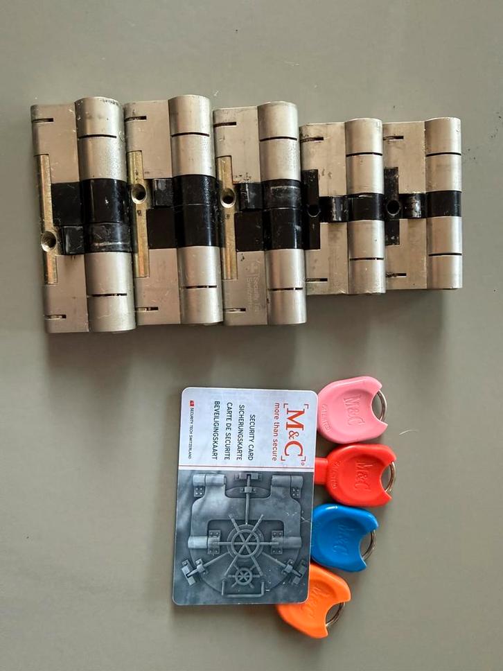 M&C collor SKG3 cilinders 5 stuks gelijksluitend, Doe-het-zelf en Verbouw, Overige Doe-het-zelf en Verbouw, Zo goed als nieuw