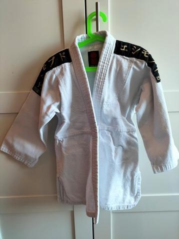 Essimo Judopak Maat 140 - Prima Staat! beschikbaar voor biedingen