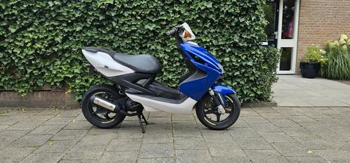 Yamaha Aerox 50cc geel kenteken, Fietsen en Brommers, Scooters | Yamaha, Gebruikt, Aerox, Maximaal 45 km/u, Tweetakt, Ophalen
