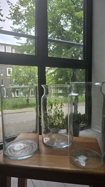 Glazen vazen - 3 stuks beschikbaar voor biedingen