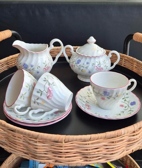 Johnson brothers summer chintz, Huis en Inrichting, Keuken | Servies, Zo goed als nieuw, Kop(pen) en/of Schotel(s), Overige stijlen