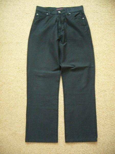 Buffoon zwart maat 30 oftewel mt 46 - 48 splinternieuw, Kleding | Heren, Broeken en Pantalons, Nieuw, Maat 46 (S) of kleiner, Zwart