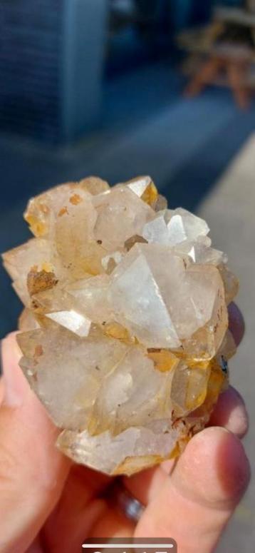 mooie cluster BARIET met grote kristallen 6 x 5 x 4 cm beschikbaar voor biedingen