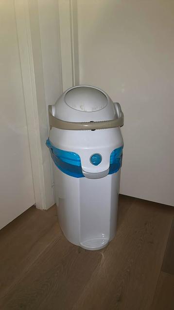 Luireremmer diaper keeper beschikbaar voor biedingen