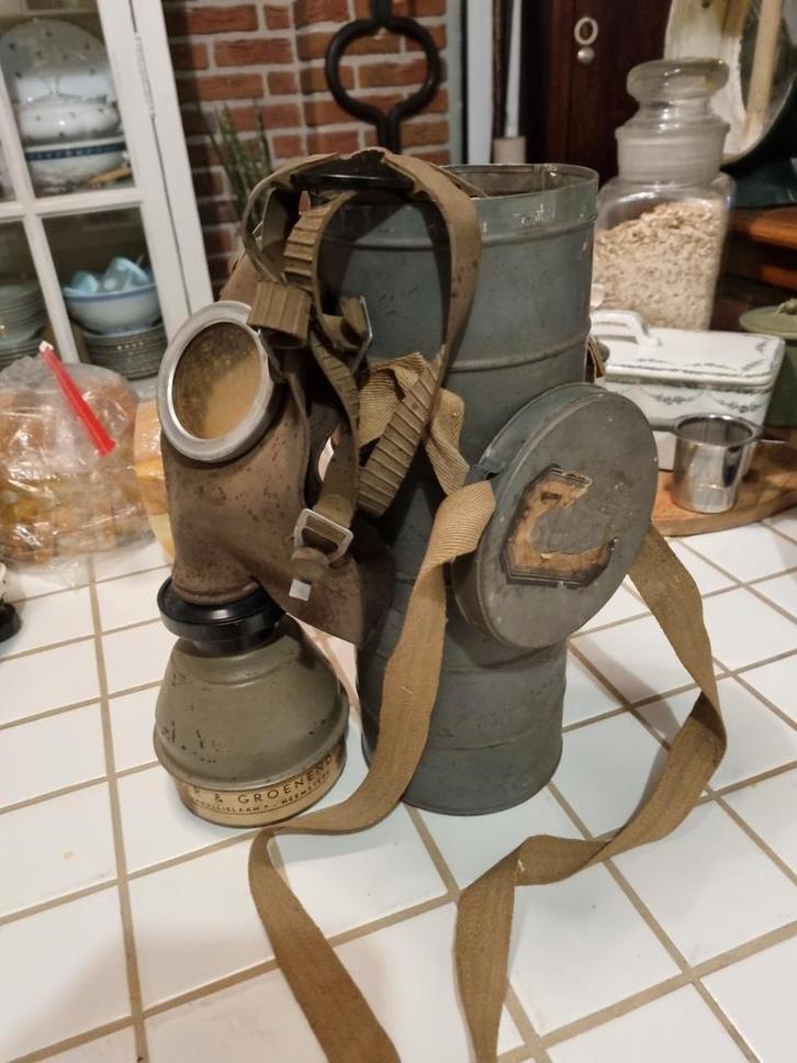 Belgisch gasmasker en -bus uit de Tweede Wereldoorlog, Verzamelen, Militaria | Algemeen, Landmacht, Overige typen, Overige gebieden