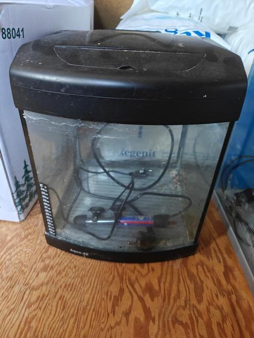 aqua 40, Dieren en Toebehoren, Vissen | Aquaria en Toebehoren, Gebruikt, Gevuld zoetwateraquarium, Ophalen of Verzenden