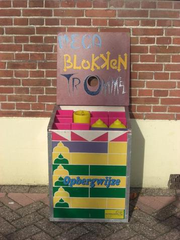 Mega Blokkendoos beschikbaar voor biedingen