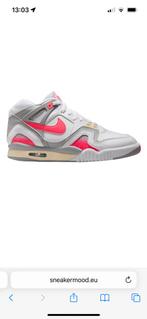 Nike air challenge II maat 42,5, Kleding | Heren, Schoenen, Wit, Nike, Nieuw, Ophalen of Verzenden