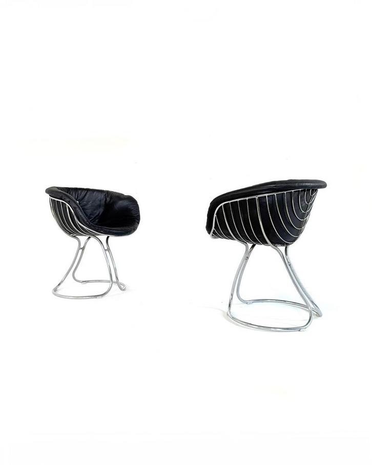 Set van 2 ‘Pan Am’ fauteuils, Gastone Rinaldi, Rima ‘80, Huis en Inrichting, Stoelen, Zo goed als nieuw, Twee, Leer, Metaal, Zwart
