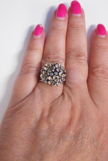 Zilveren Pandora ring maat 54 nr.336 beschikbaar voor biedingen