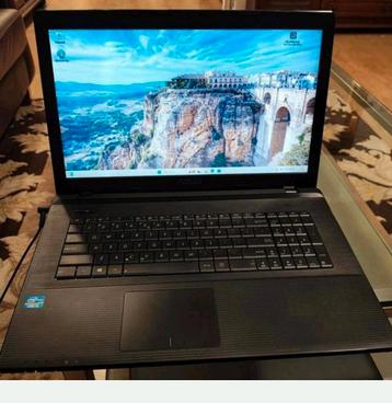 Nette Asus laptop Windows 11 beschikbaar voor biedingen