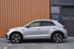 Volkswagen T-Roc 1.5 TSI 150pk DSG R-Line Pano | Trekhaak |, Adaptive Cruise Control, 4 cilinders, 150 pk, Leder en Stof