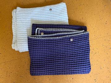 Koeka ledikantdekentjes beschikbaar voor biedingen