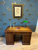 Antiek mahonie bureau van de maker Maple & Co, Ophalen