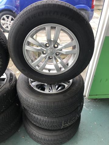 Set YOKOHAMA band + sportvelg 215/70/R16 beschikbaar voor biedingen