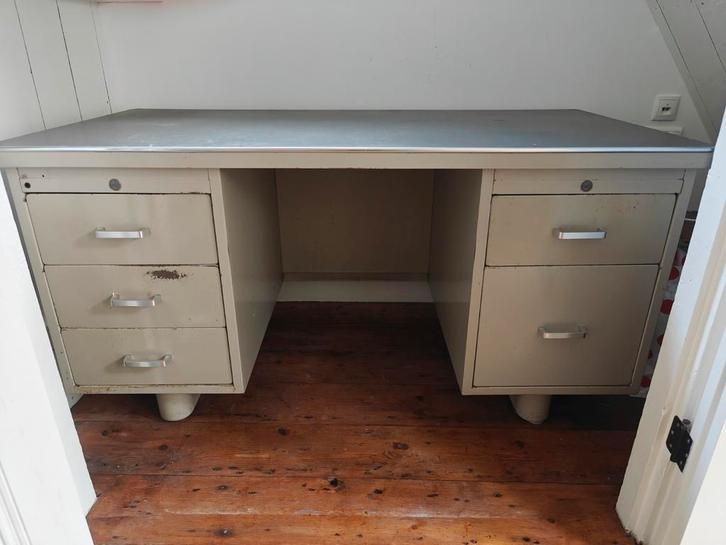 Vintage Gispen/Ahrend Bureau, Huis en Inrichting, Bureaus, Gebruikt, Bureau, Ophalen