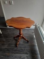 Oud tafeltje met lichte beschadiging, Huis en Inrichting, Tafels | Bijzettafels, Antiek, Minder dan 45 cm, Minder dan 55 cm, Gebruikt