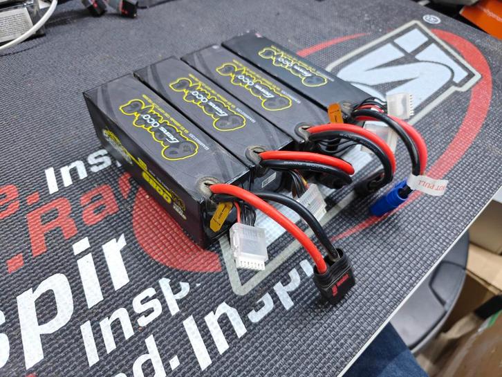 Gens Ace 6800mAh 6S LiPo Accu's QS8, Hobby en Vrije tijd, Modelbouw | Radiografisch | Auto's, Ophalen of Verzenden