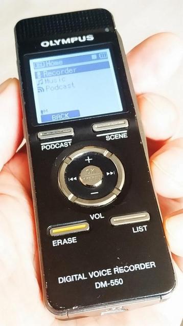 Voice-recorder Olympus DM-550 beschikbaar voor biedingen