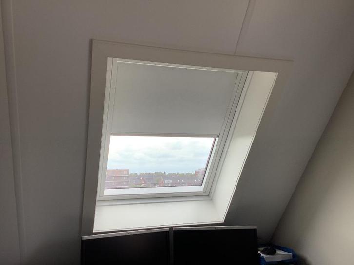 Velux verduisterd rolgordijn voor pk06, Huis en Inrichting, Stoffering | Gordijnen en Lamellen, Zo goed als nieuw, Minder dan 100 cm