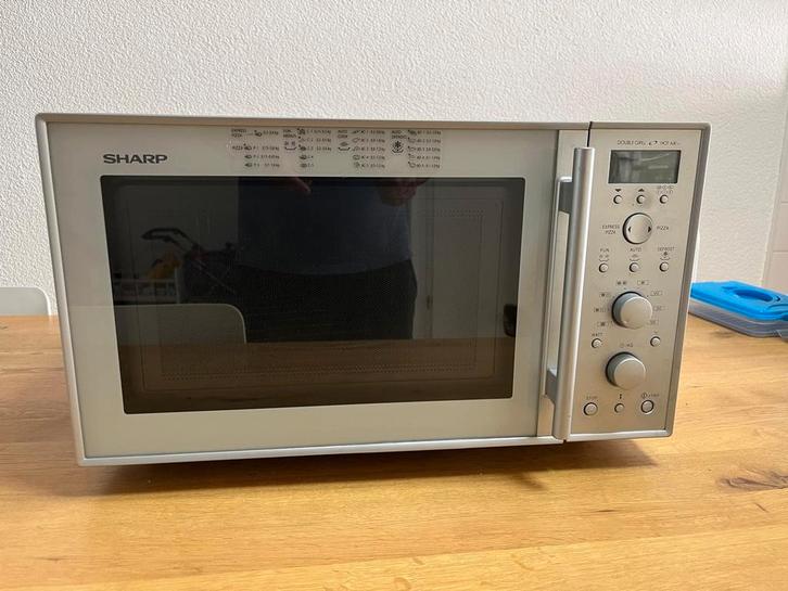 Sharp Combimagnetron - Defect (gratis), Witgoed en Apparatuur, Magnetrons, Gebruikt, Vrijstaand, Combimagnetron, 45 tot 60 cm