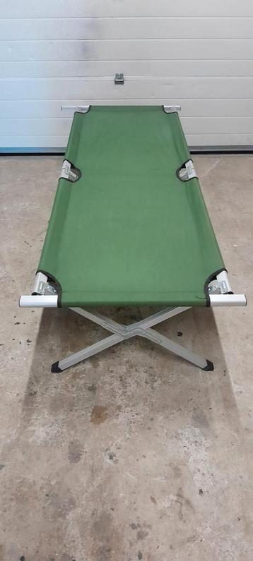 Kampeerbed veldbed stretcher campingbed beschikbaar voor biedingen