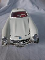 Mercedes 300SL 1954 1:18   merk Burago, Hobby en Vrije tijd, Modelauto's | 1:18, Ophalen of Verzenden, Gebruikt, Bburago