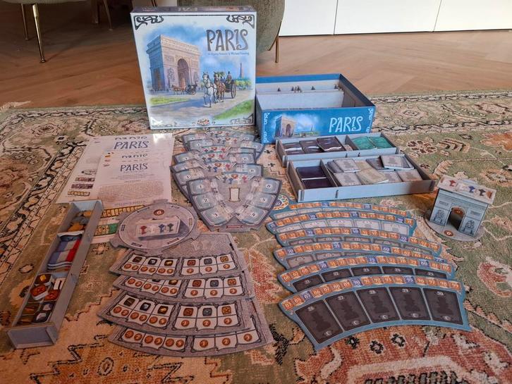 Paris Bordspel + L'Etoile Uitbreiding NL/Eng, Hobby en Vrije tijd, Gezelschapsspellen | Bordspellen, Zo goed als nieuw, Een of twee spelers