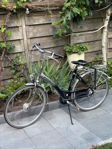 Batavus damesfiets 8 versnellingen met 2 sleutels beschikbaar voor biedingen