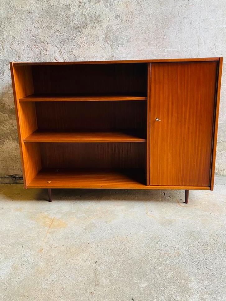 Mid Century teak Mid Board kast , jaren 60, Huis en Inrichting, Kasten | Dressoirs, Gebruikt, 100 tot 150 cm, 25 tot 50 cm, Met deur(en)