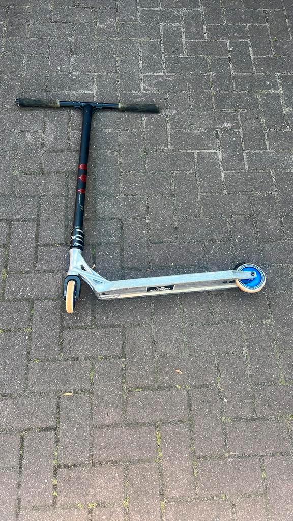 Stuntsteps ETIC en STORY, Fietsen en Brommers, Steps, Zo goed als nieuw, Ophalen