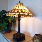 Prachtige Tiffany stijl lamp glas in lood helemaal gaaf, Huis en Inrichting, Ophalen, Zo goed als nieuw, Glas, 50 tot 75 cm