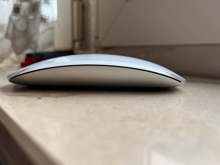 Apple Magic Mouse 2 - Nieuwstaat!, Computers en Software, Muizen, Zo goed als nieuw, Muis, Rechtshandig, Draadloos, Ophalen