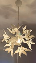 Ikea hanglamp wit Bloemen, Huis en Inrichting, Lampen | Hanglampen, Ophalen of Verzenden, Zo goed als nieuw, 50 tot 75 cm