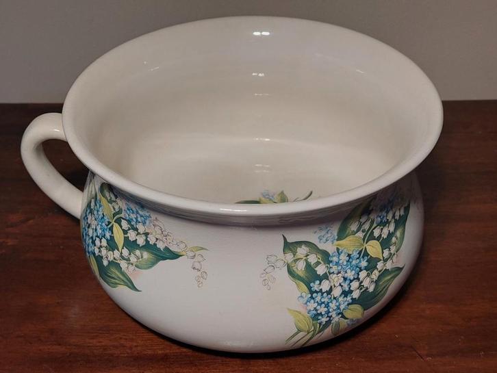 Vintage kamerpot met lelietjes van dalen, Antiek en Kunst, Antiek | Schalen, Ophalen of Verzenden