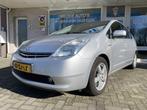 Toyota Prius 1.5 VVT-i Tech Edition Navigatie/Achteruitrijca, Auto's, Gebruikt, 4 cilinders, 23 km/l, Origineel Nederlands