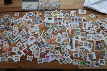 Spanje grote hoeveelheid kilowaar kantoorpost oud en modern beschikbaar voor biedingen