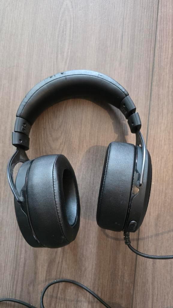 Corsair HS60 Haptic Gaming Headset, Computers en Software, Headsets, Gebruikt, Over-ear, Bedraad, Gaming headset, Ophalen of Verzenden