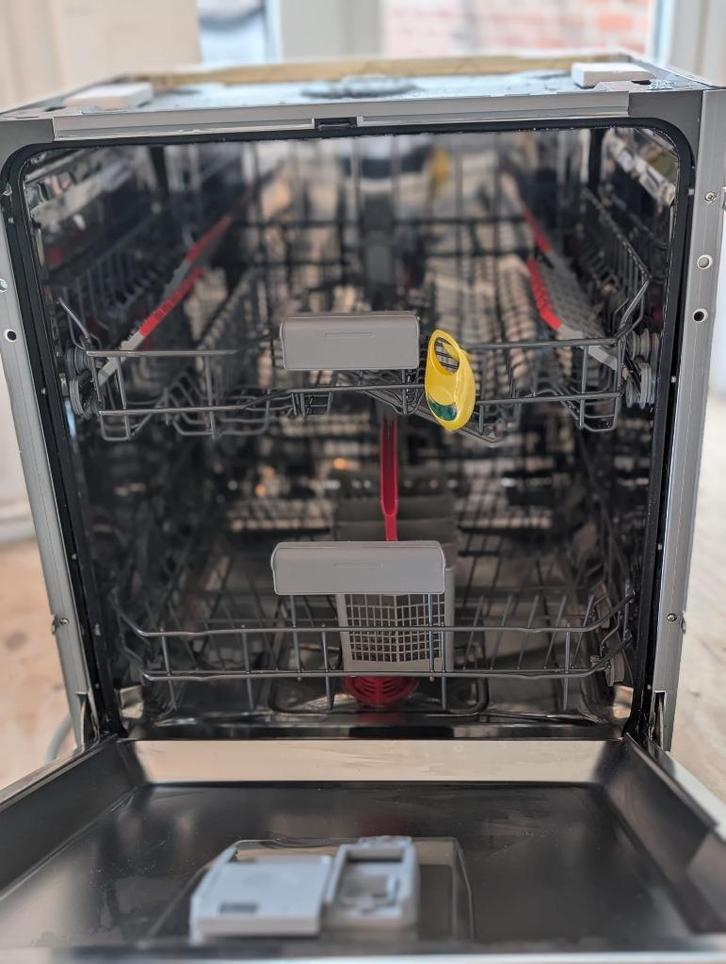 Vaatwasser SHARP QWNI14I47EXEU, Witgoed en Apparatuur, Overige Witgoed en Apparatuur, Gebruikt, Ophalen