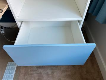 Ikea witte Platsa Kast met Blauwe Lades