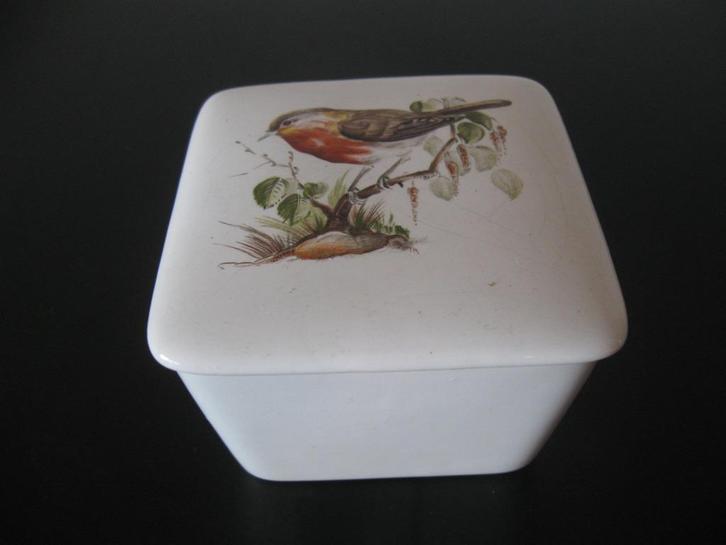 t Delftsche Huys Delfts Wit dekseldoosje met vogel, Antiek en Kunst, Curiosa en Brocante, Ophalen of Verzenden