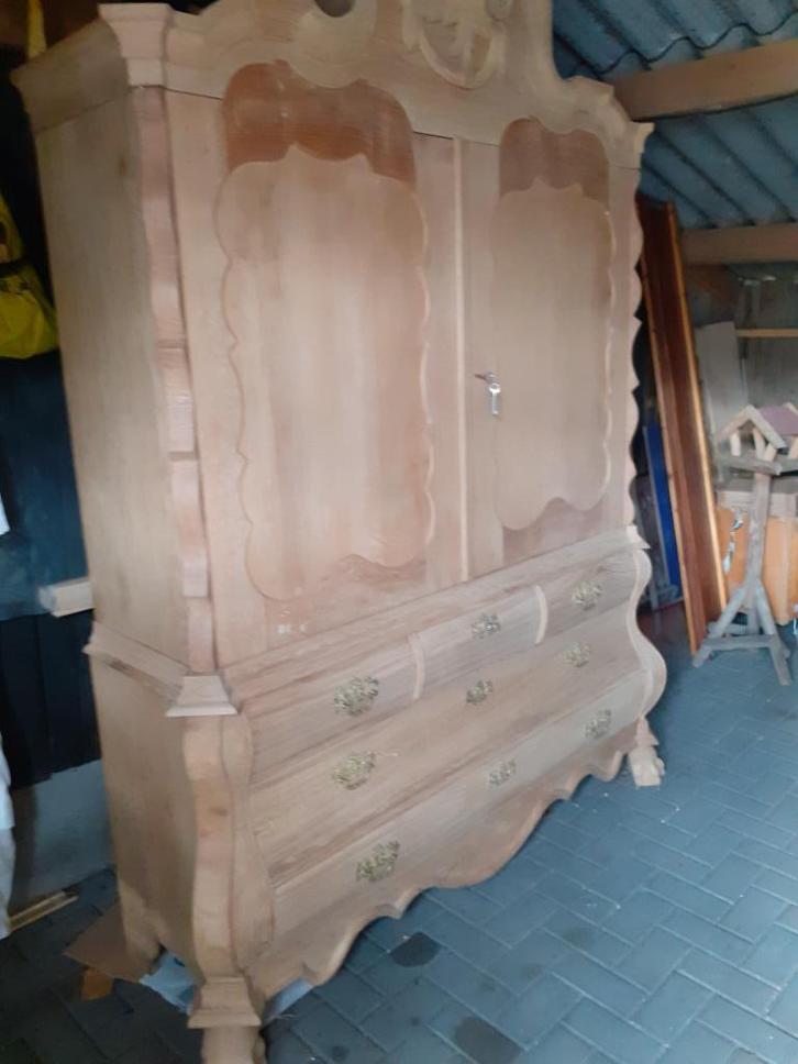 Eiken cabinet nog onbewerkt.240 cm hoog NIEUW., Antiek en Kunst, Antiek | Meubels | Kasten, Ophalen