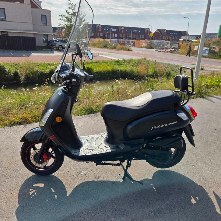 Sym Fiddle 50S - Bouwjaar 2020, Fietsen en Brommers, Scooters | SYM, Zo goed als nieuw, Fiddle, Benzine, Ophalen of Verzenden