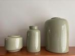 3 formaten olijf groene vazen, Minder dan 50 cm, Groen, Ophalen of Verzenden, Zo goed als nieuw