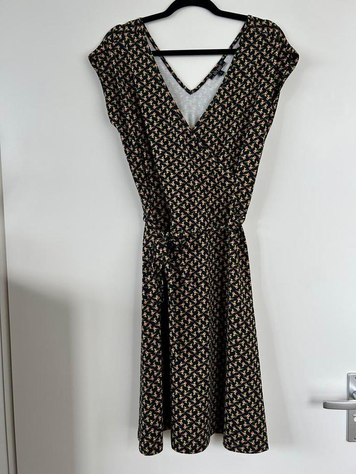 Jurkje King Louie mt M, Kleding | Dames, Jurken, Zo goed als nieuw, Maat 38/40 (M), Zwart, Boven de knie, Ophalen of Verzenden