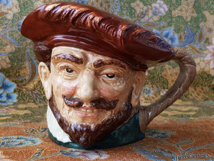 Drake mooie grote oude Engelse Toby jug van Royal Doulton., Antiek en Kunst, Antiek | Porselein, Ophalen of Verzenden