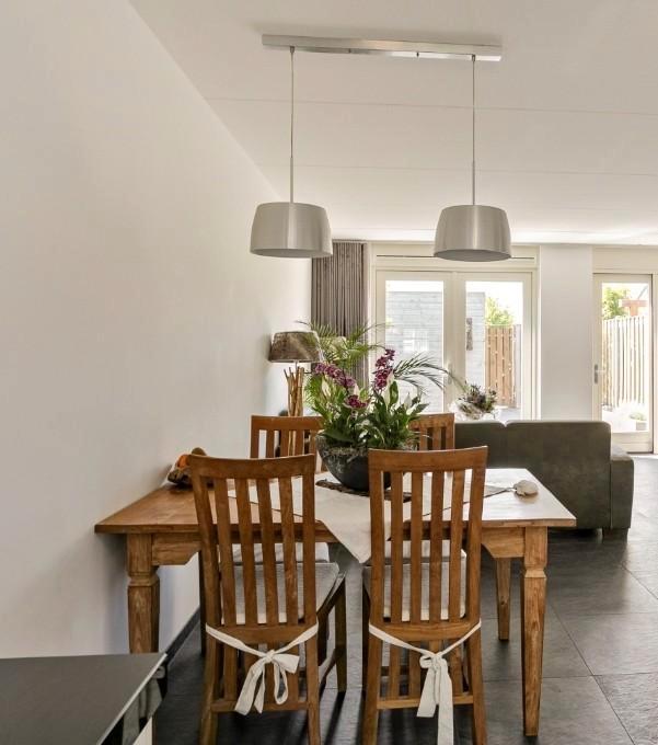 Moderne hanglamp - Scandinavische stijl, Huis en Inrichting, Lampen | Hanglampen, Zo goed als nieuw, Minder dan 50 cm, Metaal